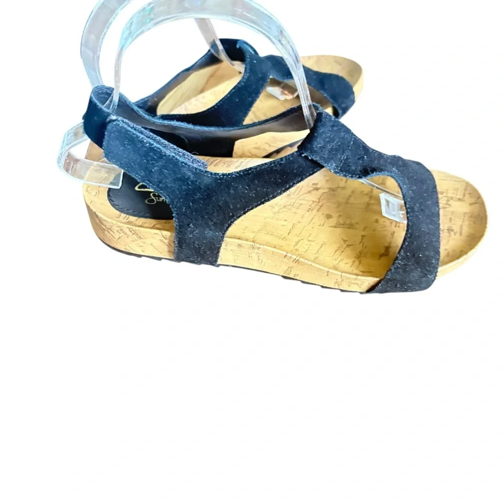 Clark’s Somerset’s Black Sandal 8M - Picture 2 of 12
